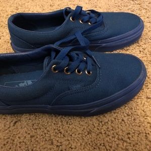 Boys Vans tone on tone